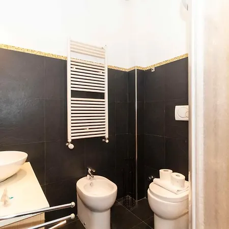 Colourful & Cozy Cenisia