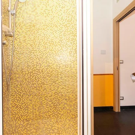 Colourful & Cozy Cenisia *