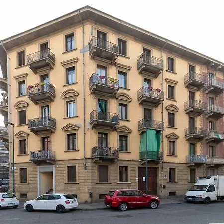 Апартаменты Colourful & Cozy Cenisia *